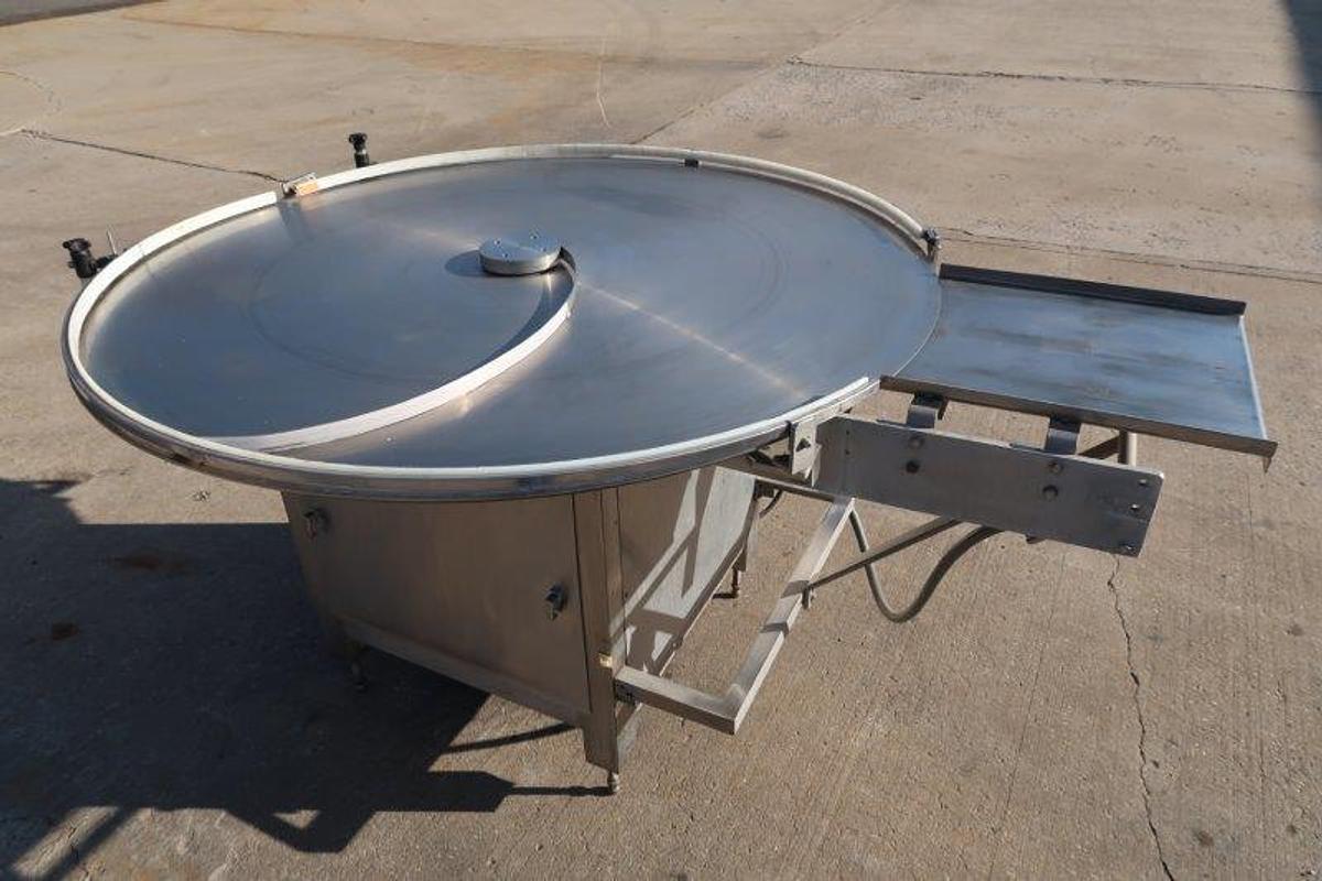 Used 60 In. Diameter Rotary Unscrambling/Accumulating Table