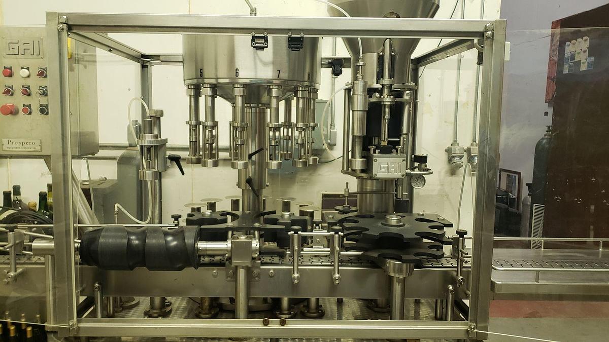 Used GAI 2511 Monobloc Wine Filling and Corking Line