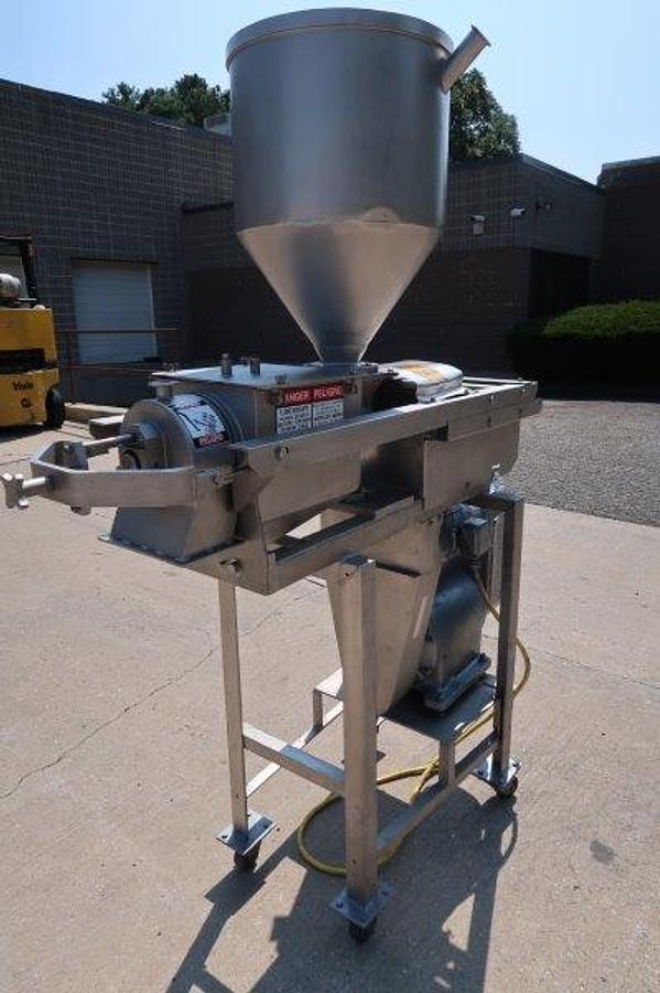 Used Brown International 3600 Screw Juice Finisher, Portable