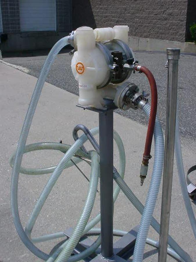 Used WILDEN 1″ AIR OPERATED DOUBLE DIAPHRAGM PUMP, Portable-
