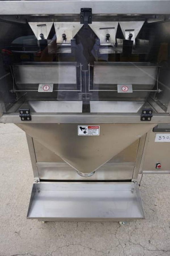Used Cheese Puff Packaging Machine, Semi-Automatic