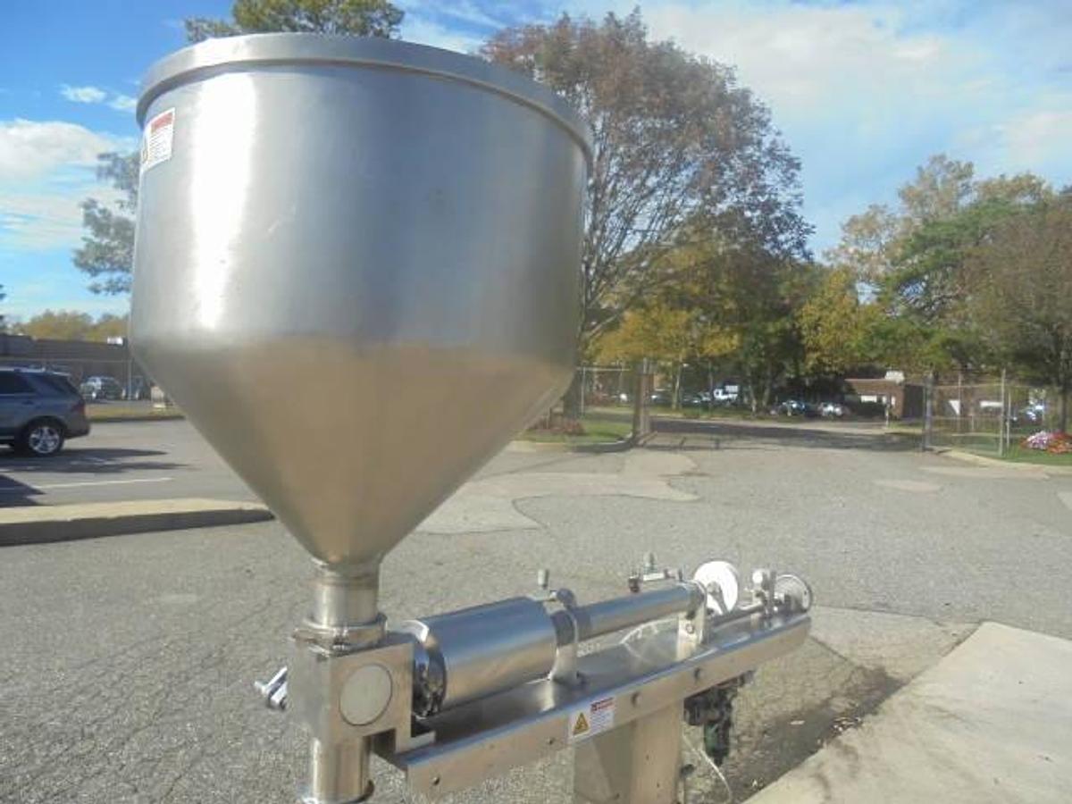 Used Holmatic Single Piston Filler/Depositor, Air Operated