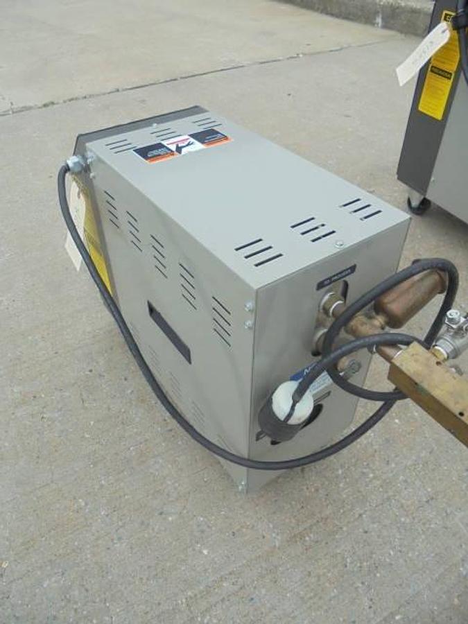 Used Sterling M50-6-22 Self-Contained Temperature Control Unit, Portable