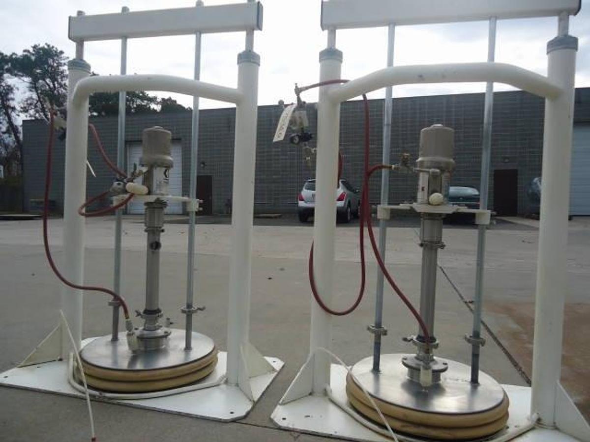 Used Graco Monark Stainless Steel Drum Unloading Pumps With Rams (2)