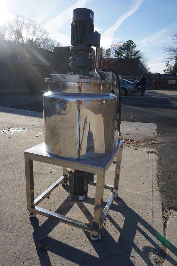 Used 30 Gallon Ailusi Type 316L SS Jacketed Dual Action Kettle/Tank, with Homogenizing