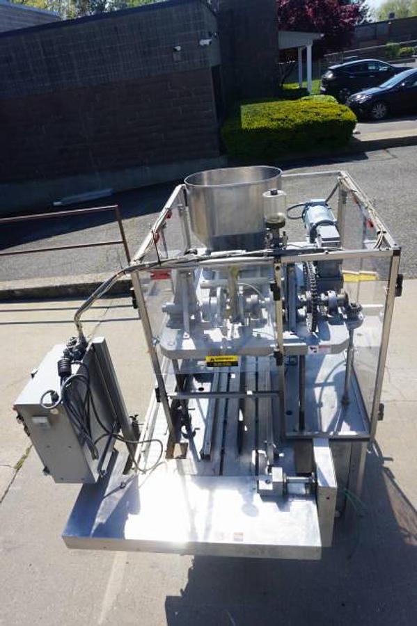Used MRM/Elgin Twin Head Gallon Piston Filling Machine