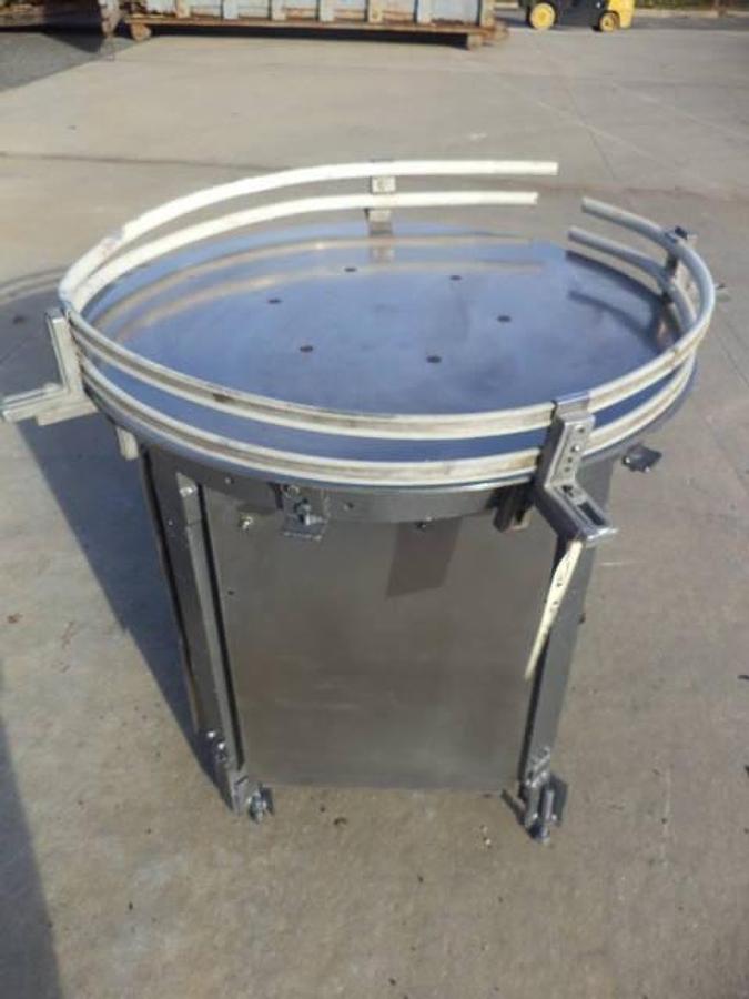 Used 36 inch diameter rotary unscrambling/accumulating table, variable speed