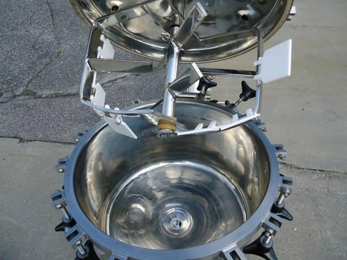 Used 25 Gallon Lee Type 316 Stainless Steel Double Motion Sanitary Reactor-Kettle, Vacuum
