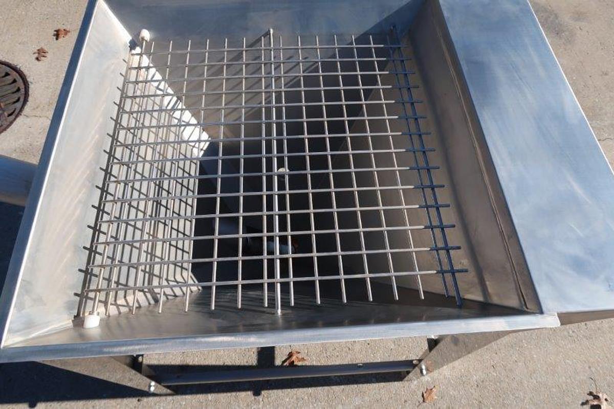 Used Hapman Inclined Screw Conveyor, Unused