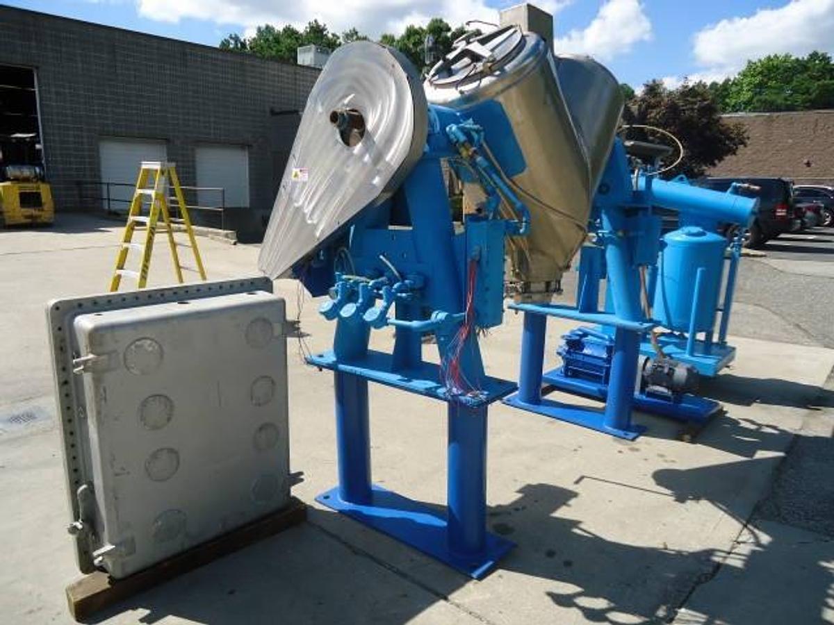 Used 10 cu. ft. Patterson Kelley Stainless Vacuum Blender/Dryer,125 lb./CF max density