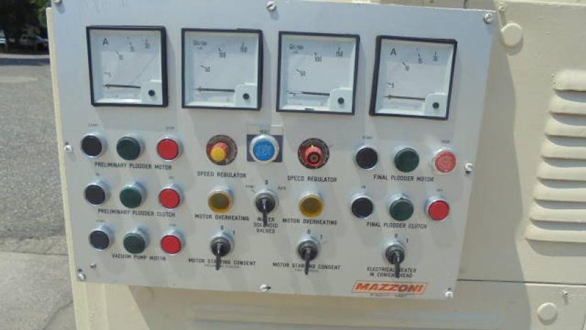 Used Mazzoni Duplex B-100 Combo Soap Vacuum Plodder