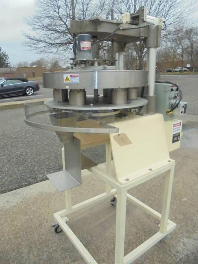 Used Hayssen Six Head Volumetric Cup Filler