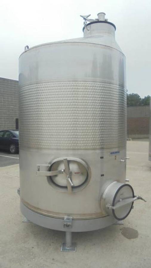 Used 1,500 Gal Mueller Stainless Steel Vertical Dimple Jacketed Sanitary Tank, 200 PSI Jacket