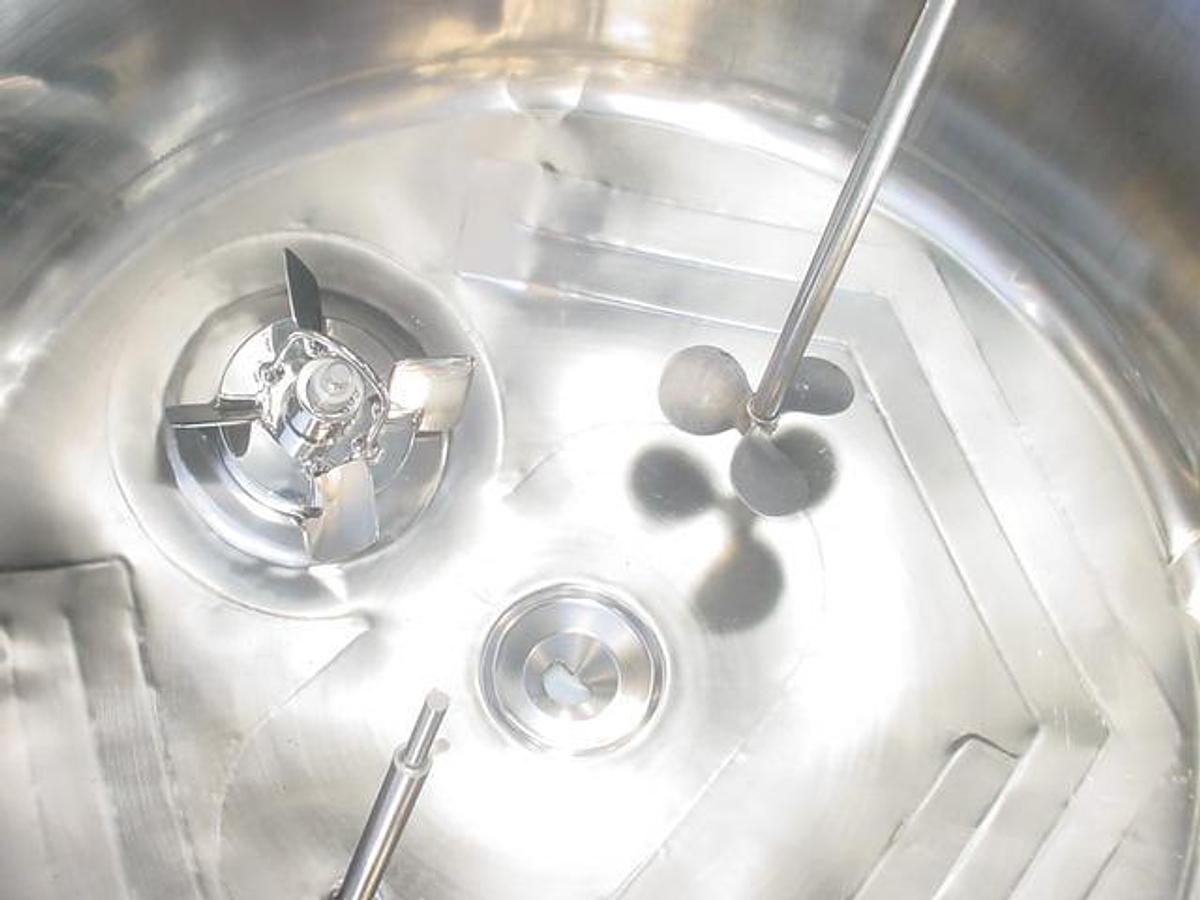 Used 125 Gallon Lee 316 Stainless Steel Sanitary Jacketed Agitated Vacuum Vessel, Bottom Dispersion Head