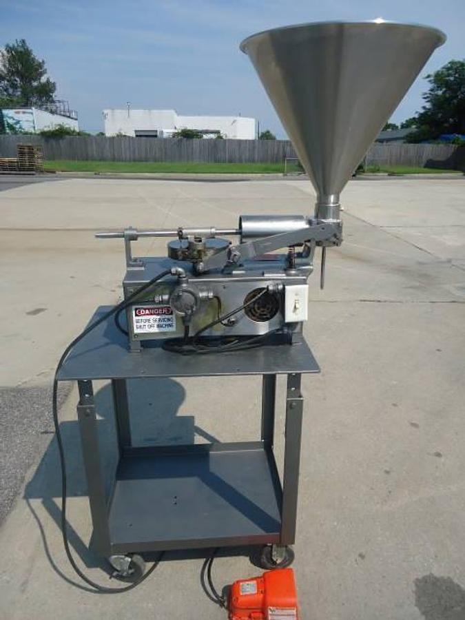 Used Simplex As-1 Single Piston Filler, Single Phase Electrics-