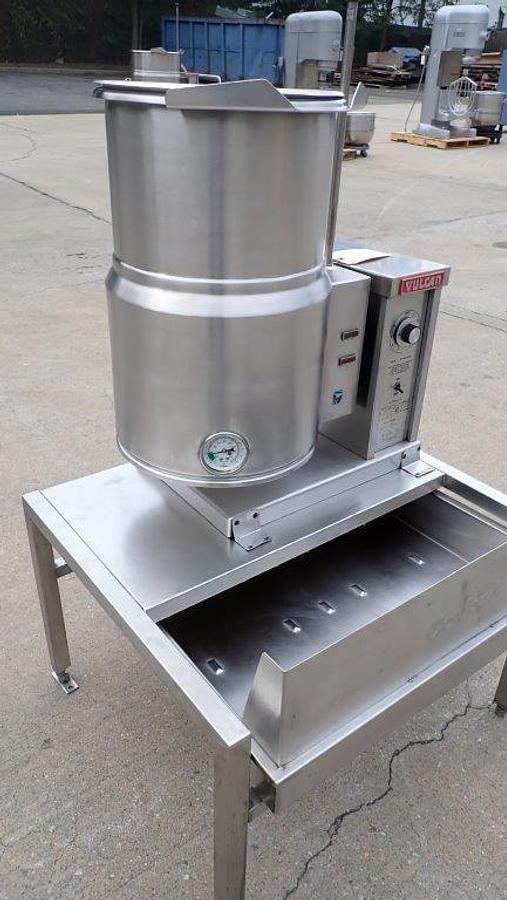 Used Vulcan-Hart/Cleveland 6 Gallon Self-Contained Electric Kettle