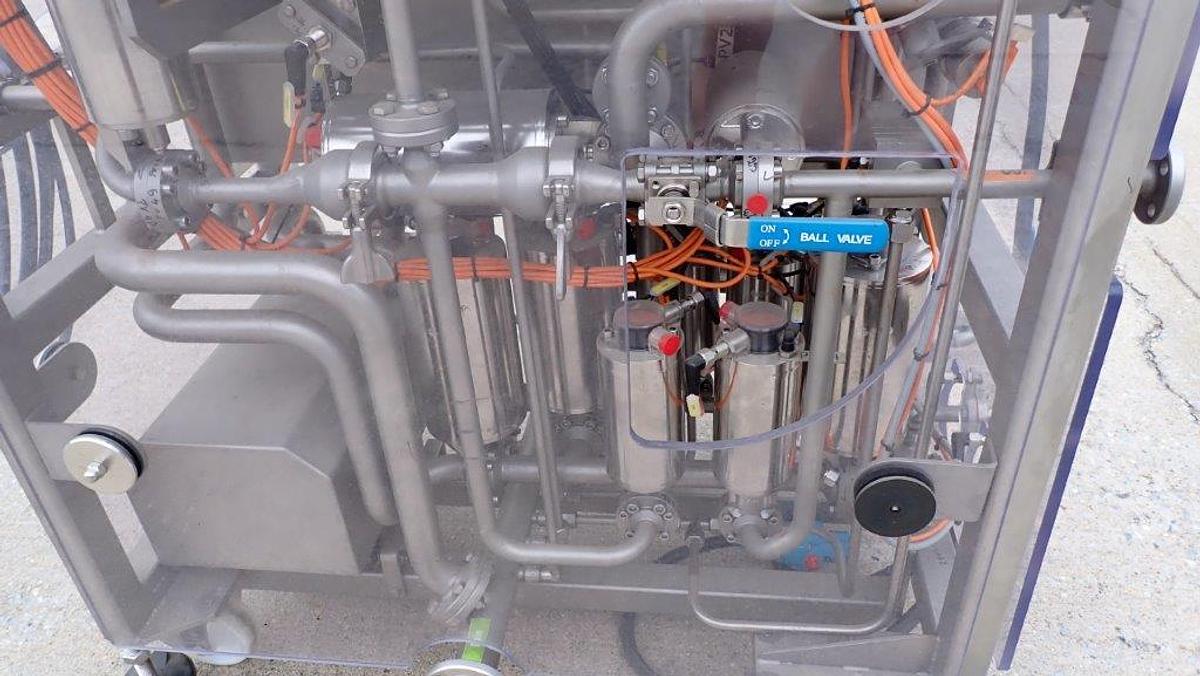 Used Vipoll Visitron Beverage Filling Machine