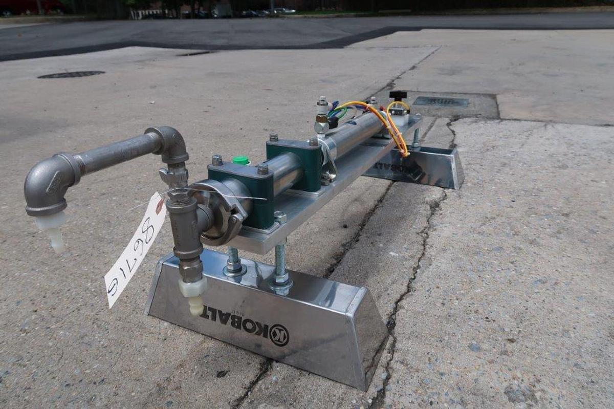 Used Geyer Tabletop Single Piston Filling Machine, Air Operated