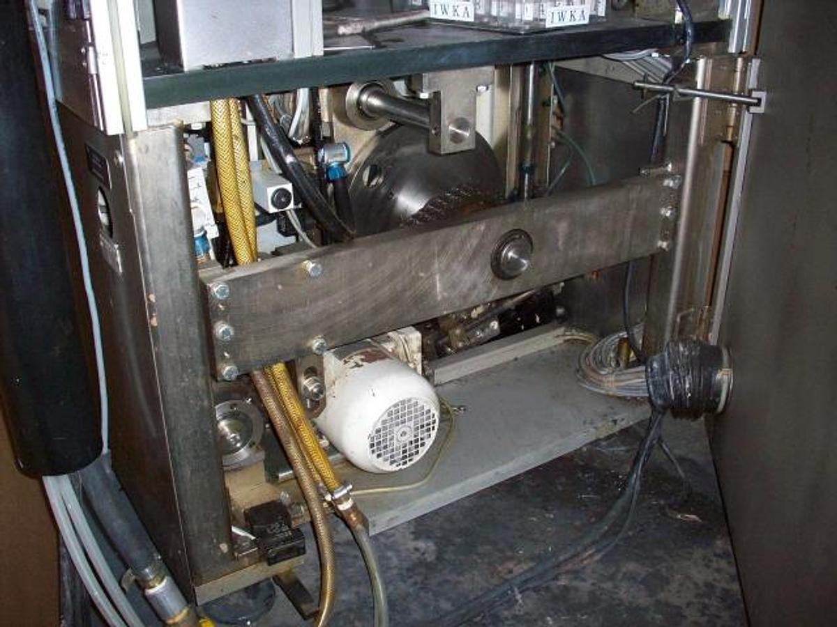 Used IWKA TFS-10 Hot Air Tube Filler/Sealer