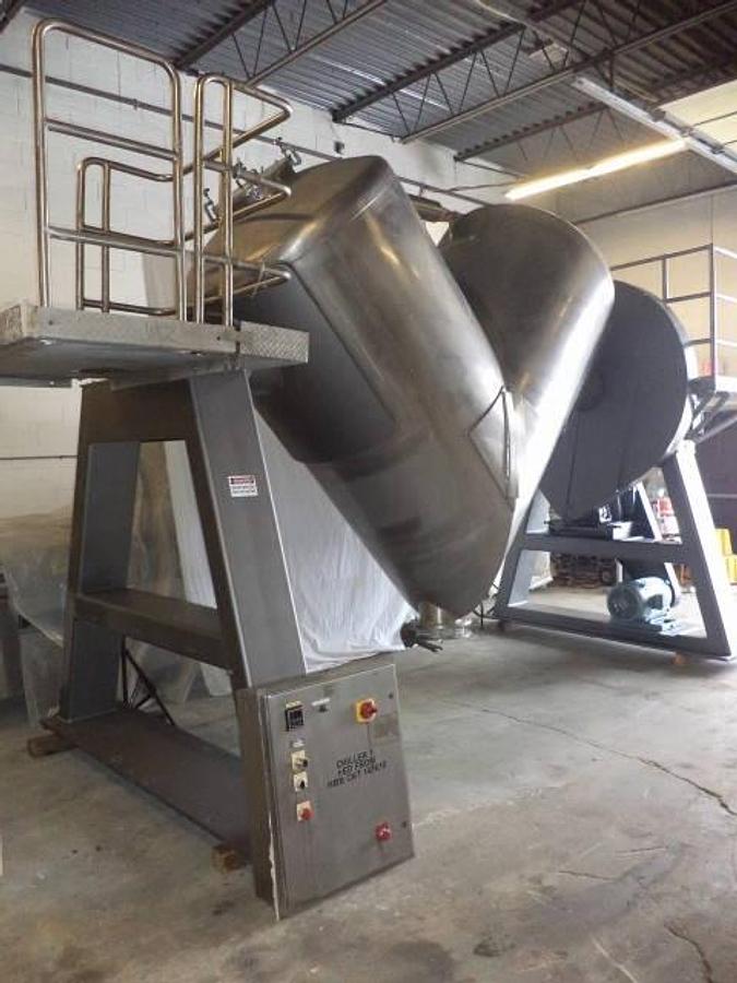 Used 100 CU.FT. Gemco Stainless Steel Twin Shell “V” Tumbling Blender, 115 LB/CF Density