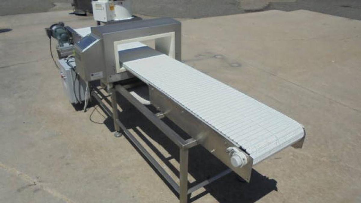 Used S + S Stainless Steel “Detector 5” Metal Detector, 19 IN. X 6-3/4 IN. Opening