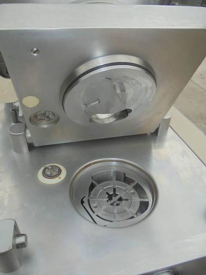 Used Handtmann VF-100 Vacuum Filling Machine