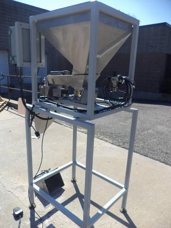 Used ActionPac ME-1095 Weigh Filler/Packager