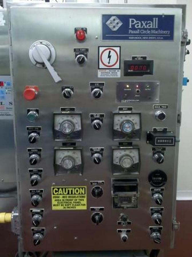 Used Circle V16h8s Pouching Machine For Creams And Liquids