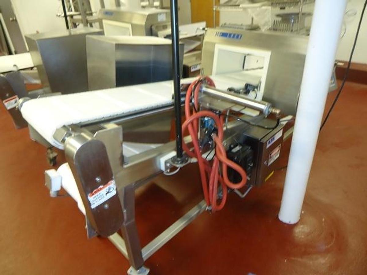 Used Loma/Lock Inclined 13¾ In. Wide x 6½ In. High Stainless Conveyorized Metal Detector