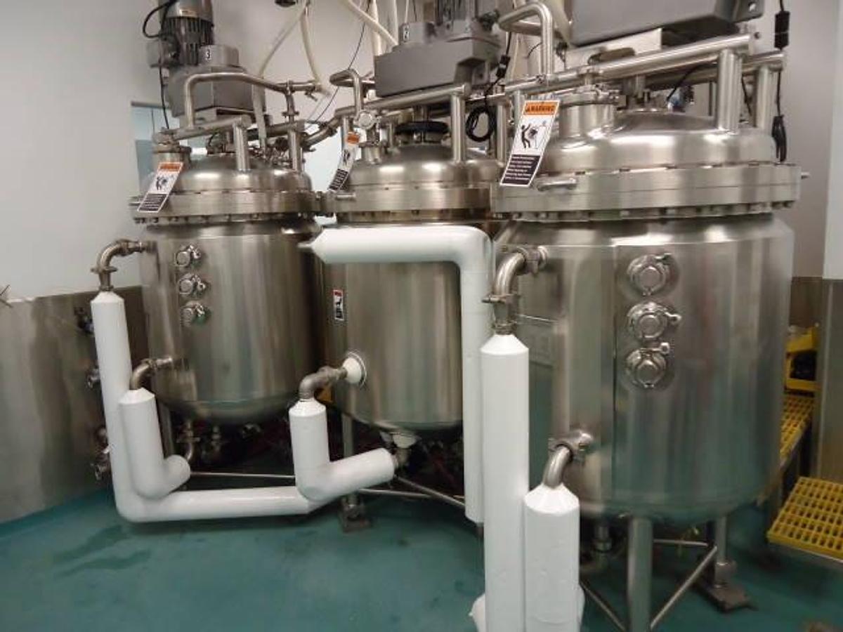 Used Feldmeier 100 Gallon Sanitary Jacketed Vacuum Agitated Reactor, 316L (3)