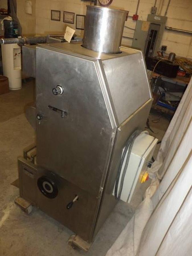 Used Toresani MR-265 4-Punch Tortellini Machine, Stainless Steel Cabinetry