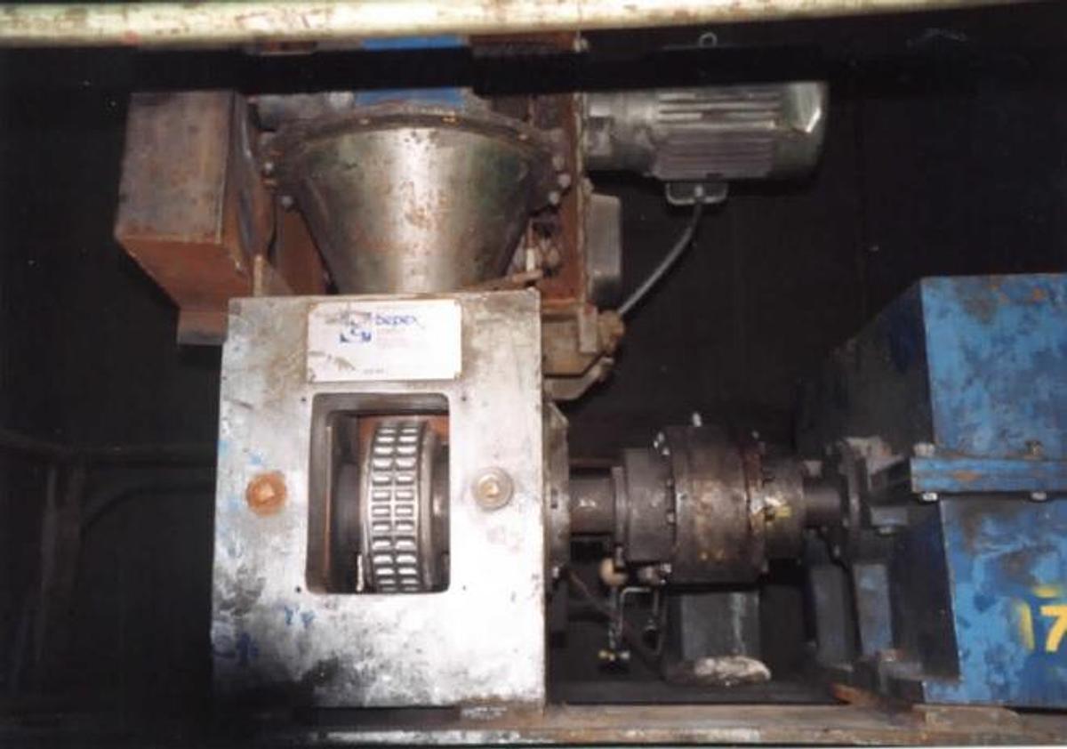 Used Bepex 50 MS Briquetting Machine