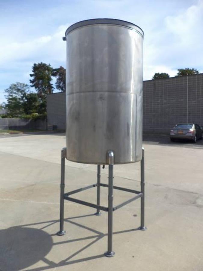 Used 500 Gallon Stainless Steel Vertical Tank, Cone Bottom