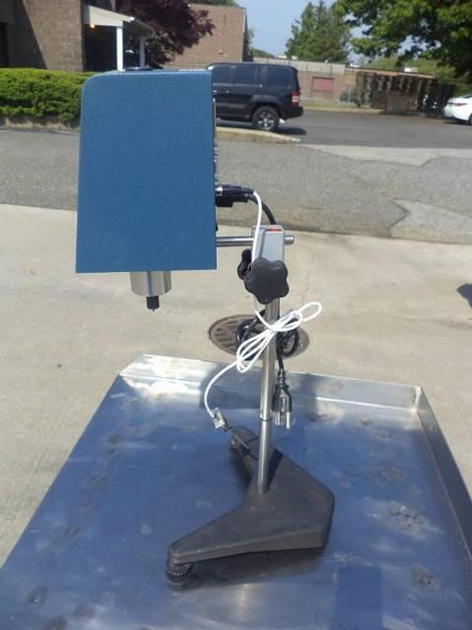Used Brookfield RDV-II+Pro Tabletop Laboratory Viscometer, Single Phase