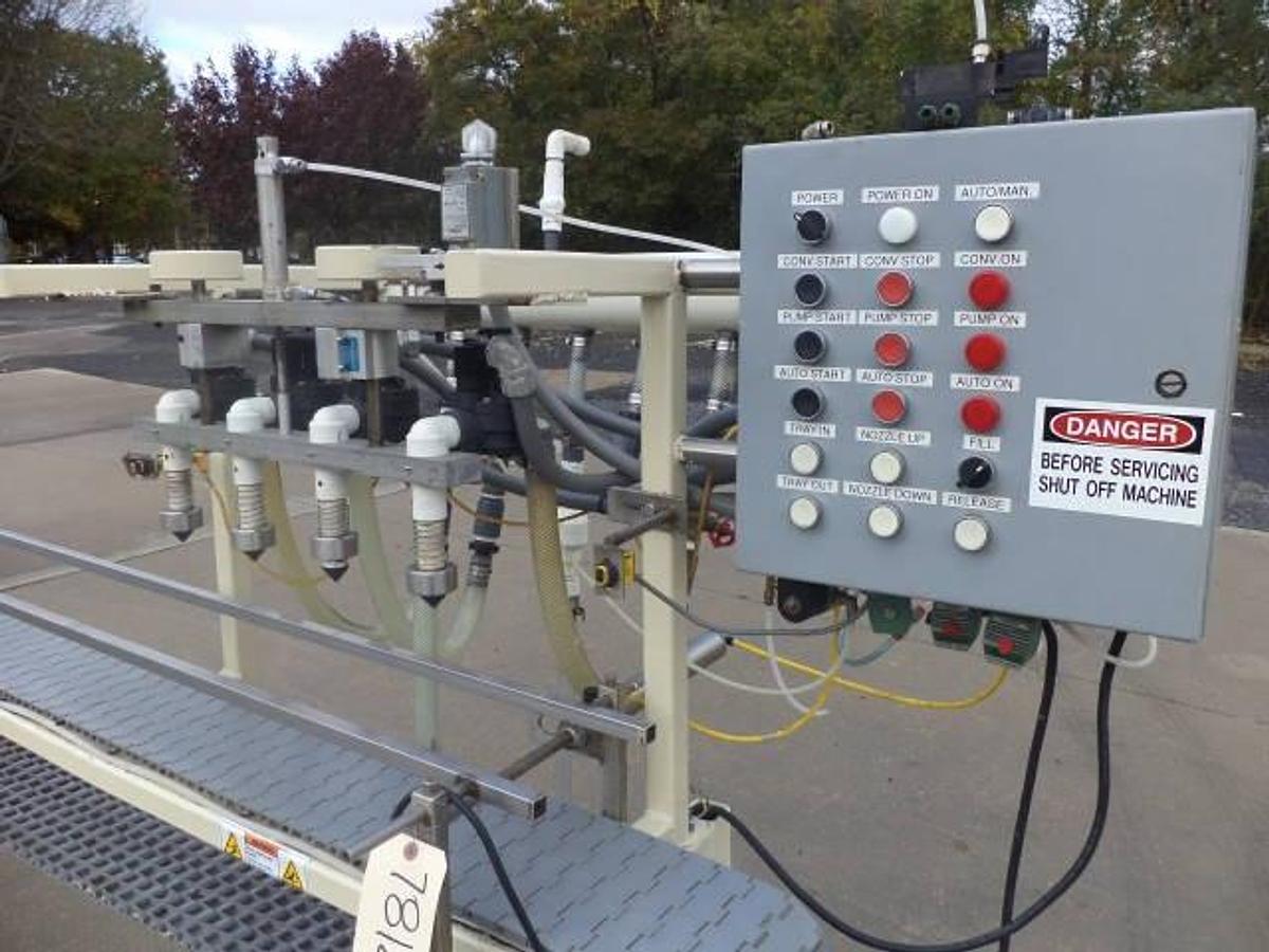 Used Pvc 4 Spout Straight Line Automatic Pressure Gravity Liquid Filling Machine