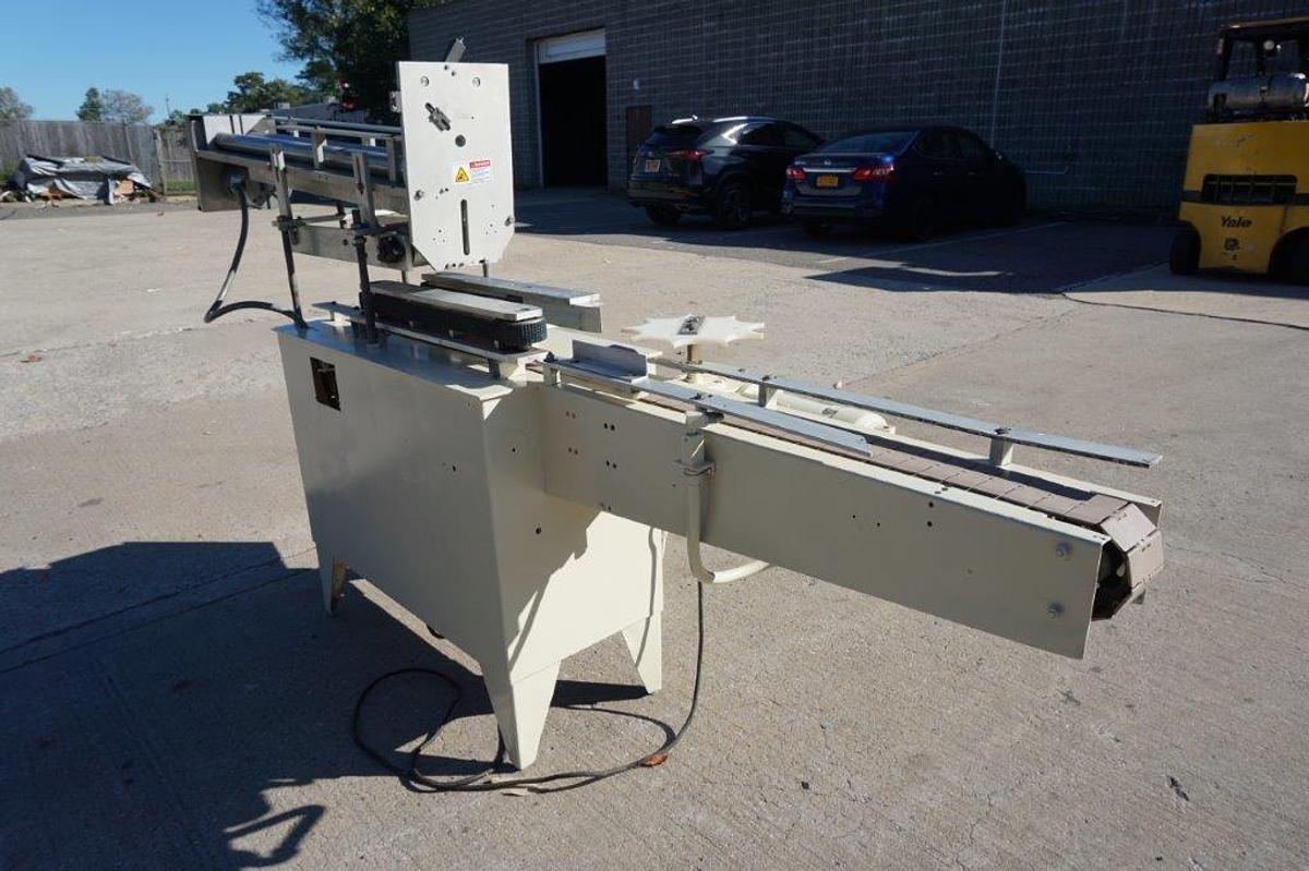 Used Holmatic Overcapper/Lidder, 401 Diameter Lids