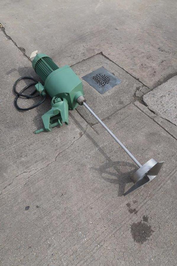 Used Lightnin 2.3 HP Clamp-On Portable Agitator, 36 In. Long Stainless Steel Shaft
