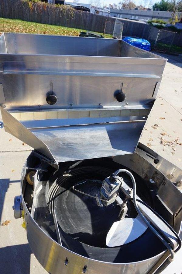 Used Kaps All A-2 Six Spindle Capper, 150 Per Minute