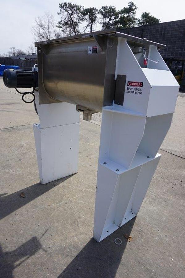 Used 5 Cu. Ft. Ross Stainless Steel Double Ribbon Blender, Variable Speed