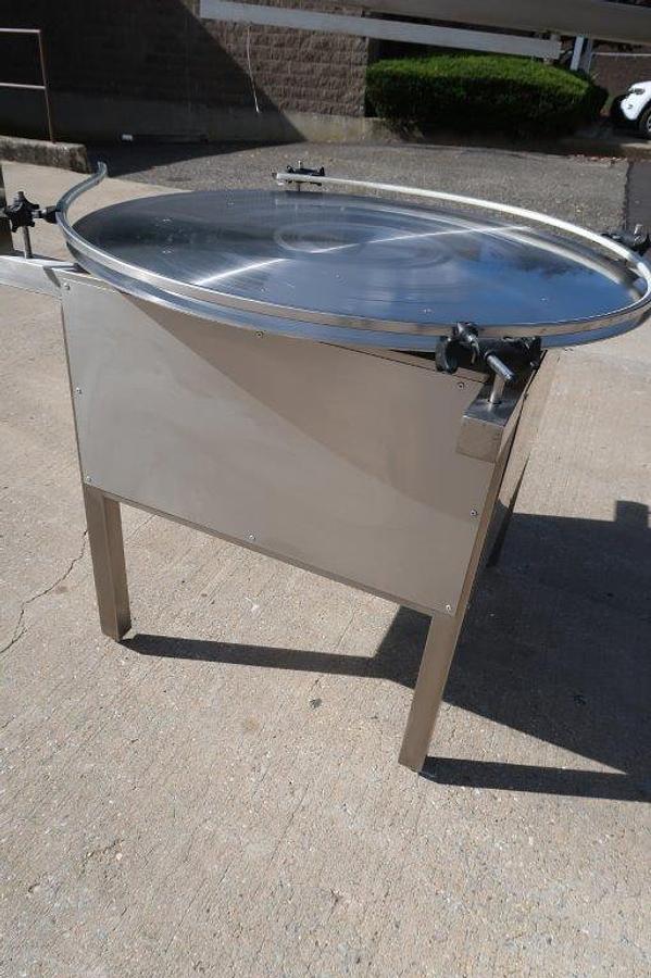 Used 42 In. Diameter SS Rotary Unscrambling/Accumulating Table