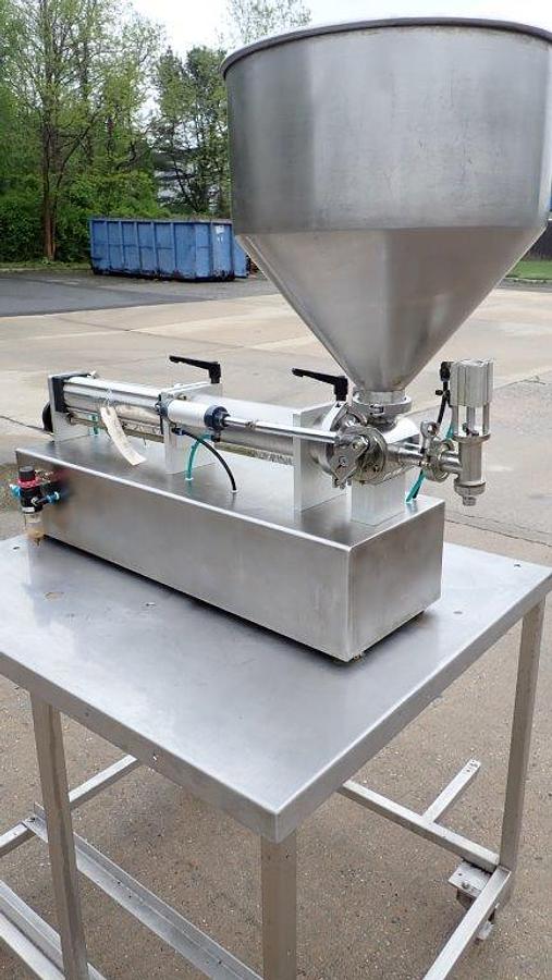 Used TG-1000 Air Operated Single Piston Filler, Quart Piston