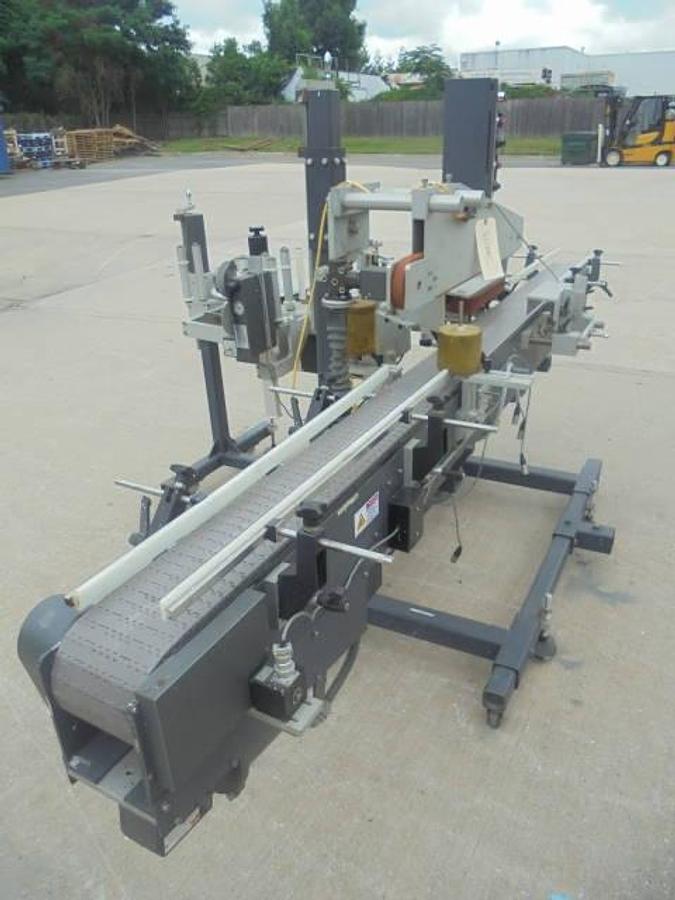 Used Universal SL-2000 Spot/Wrap Around Pressure Sensitive Labeler
