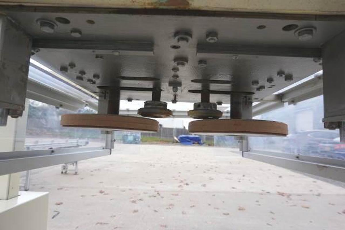 Used Newman 4CT Cap Tightener/Retorquer, Portable