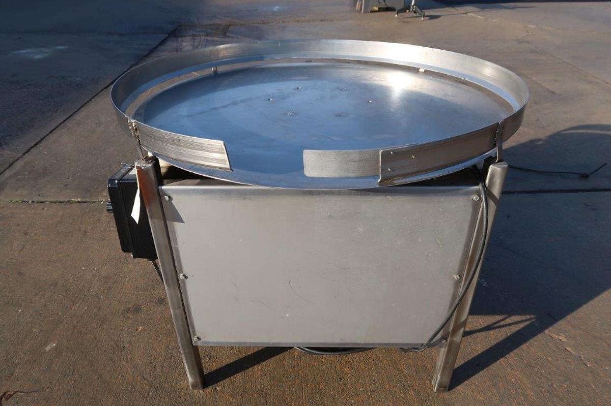 Used 38 In. Diameter PPET Rotary Unscrambling/Accumulating Table, Varispeed