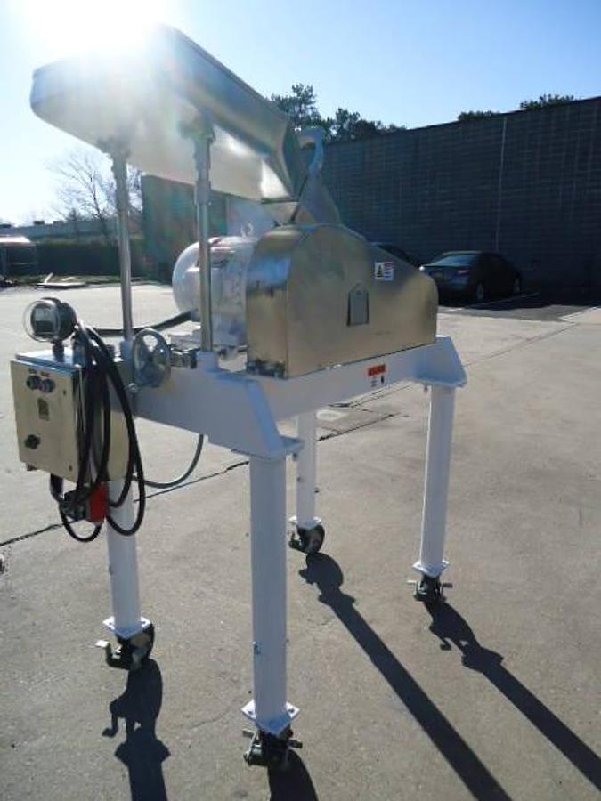 Used Fitzpatrick DA06 Comminuting Mill, Portable