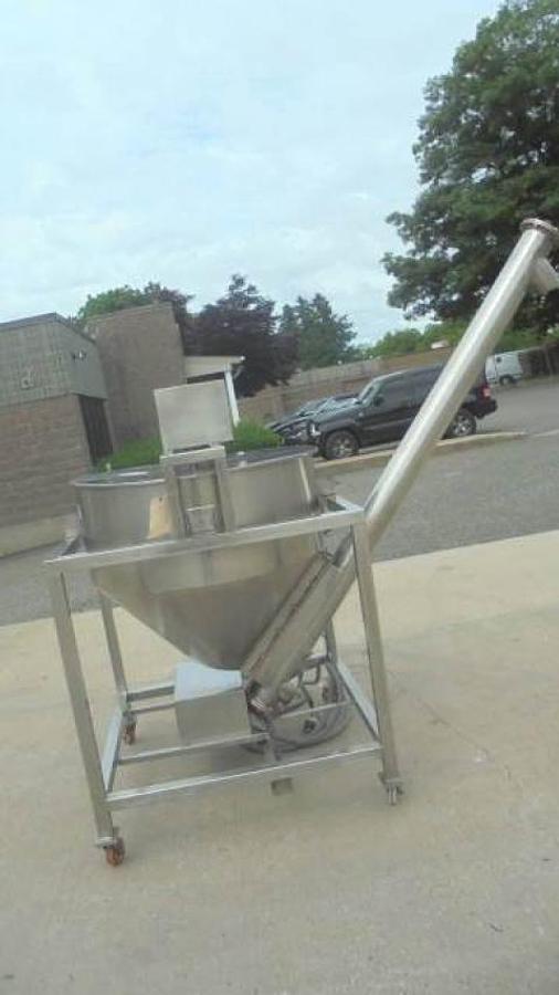 Used 5 Inch Dia. SS Inclined Screw Conveyor, Agitated Hopper