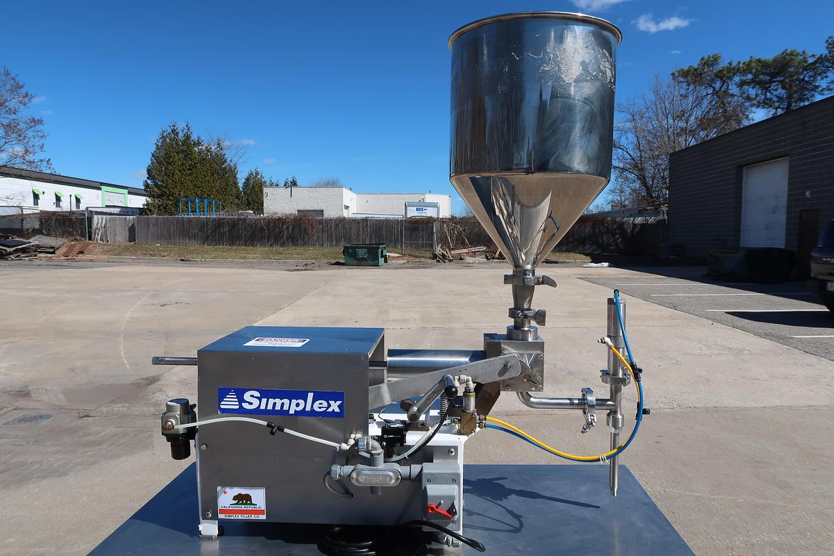 Used Simplex AS-1 Single Piston Filler, Electric