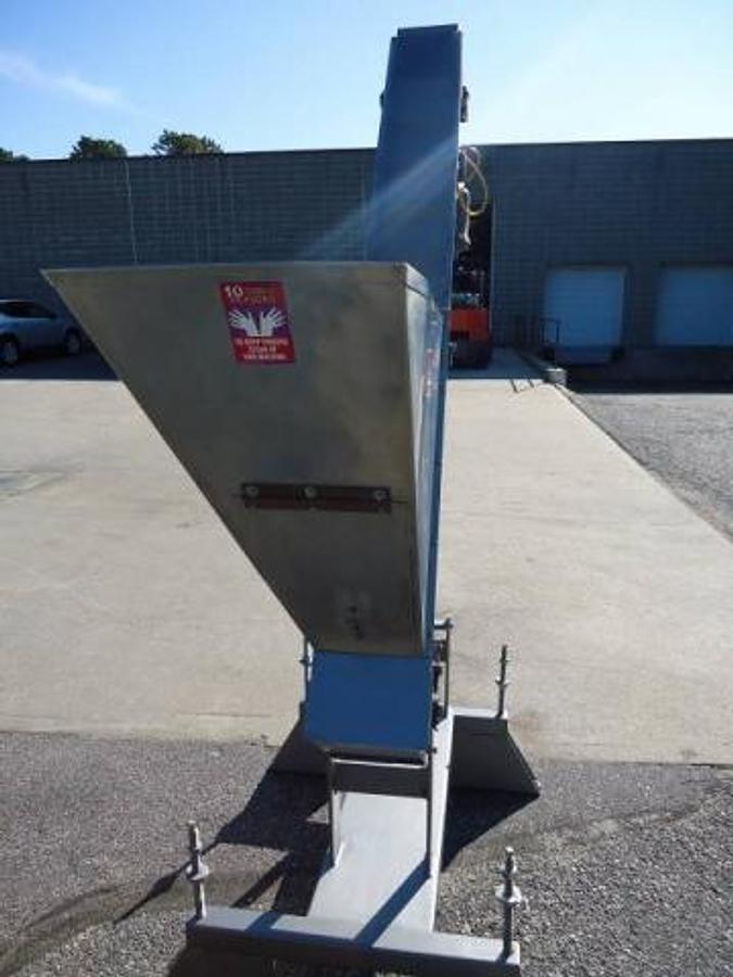 Used Feed Systems Inclined Cap Elevator/Feeder, Stainless Steel