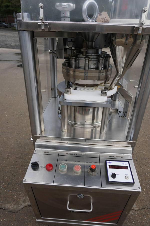 Used Adept 10 Station R&D Tablet Press, GMP