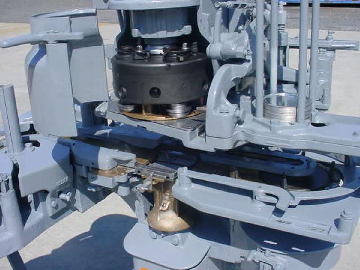 Used American Can Company 422-1e-00 Can Closer, 401 Diameter